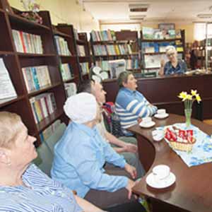 <strong>В «Орловской областной специальной библиотеке для слепых им. А.Г. Абашкина» прошла викторина</strong> «Первый победный салют»