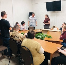 Первое апреля День смеха